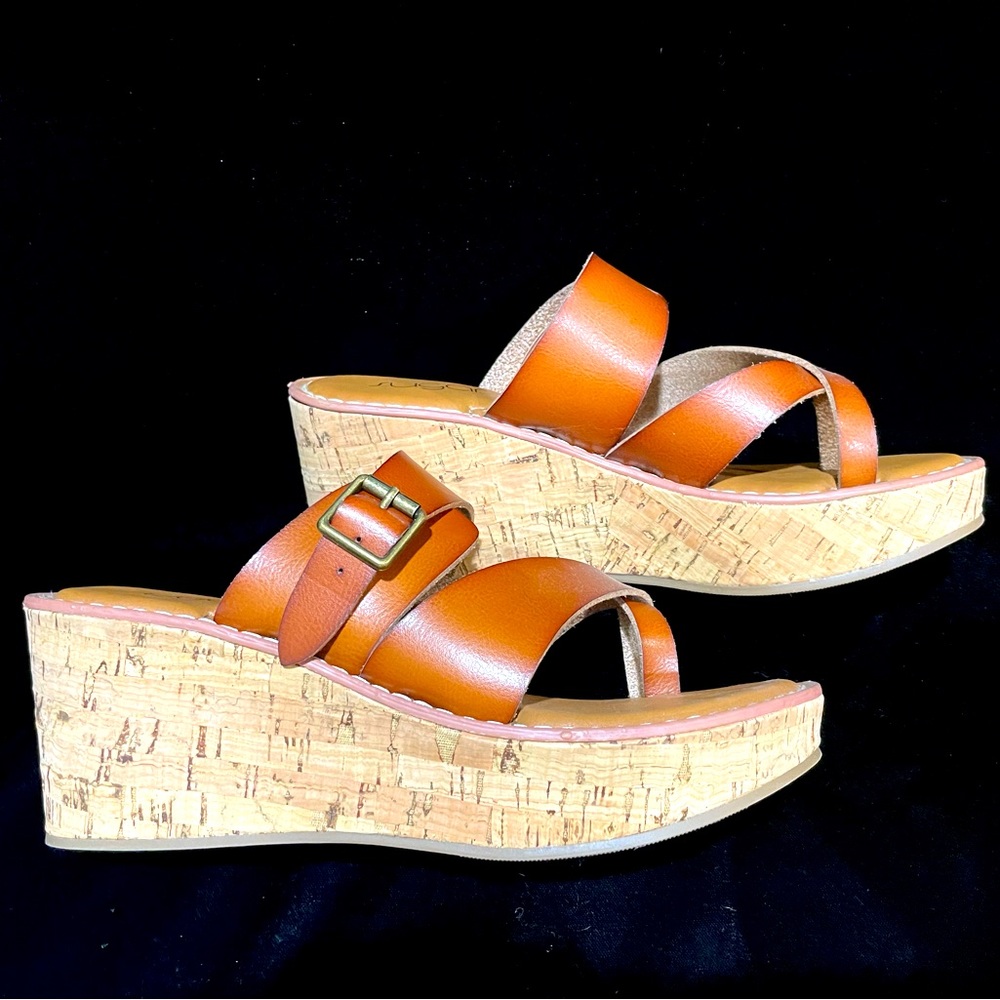 NWOT Sugar brand brown wedge sandals.